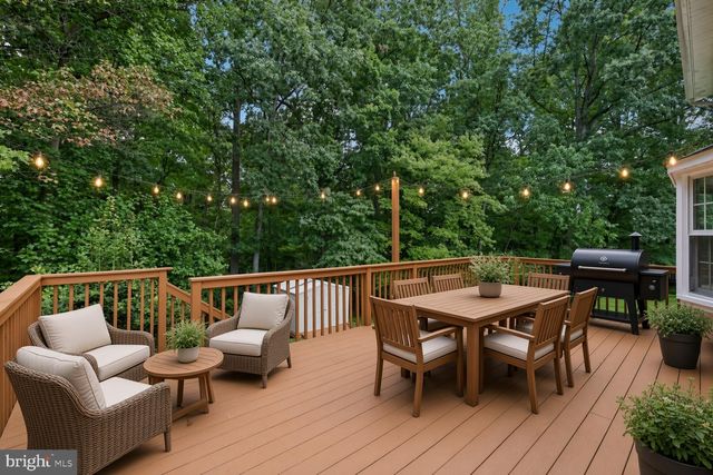 6 EDGE SPRINGS CT, Catonsville, MD 21228
