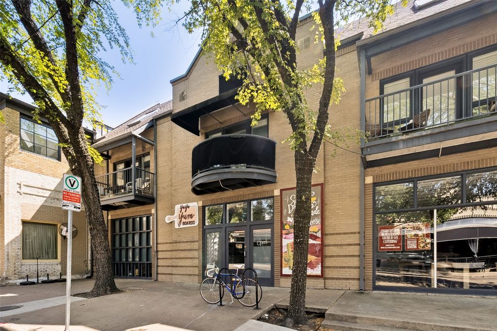 2802 Greenville Avenue B, Dallas, TX 75206