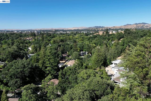 247 Sequoia Ave, Walnut Creek, CA 94595