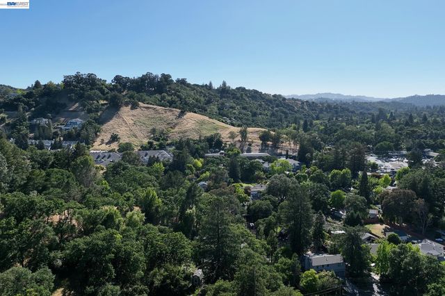 247 Sequoia Ave, Walnut Creek, CA 94595
