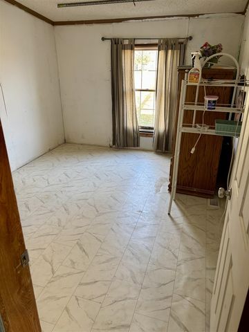 1518 E Tupper Lake Road, Lake Odessa, MI 48849