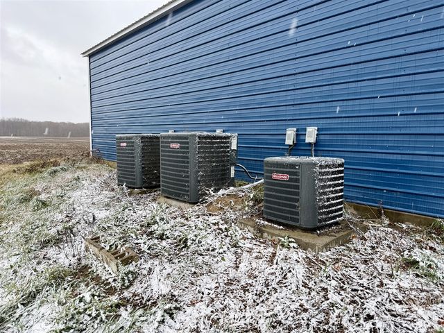 1518 E Tupper Lake Road, Lake Odessa, MI 48849