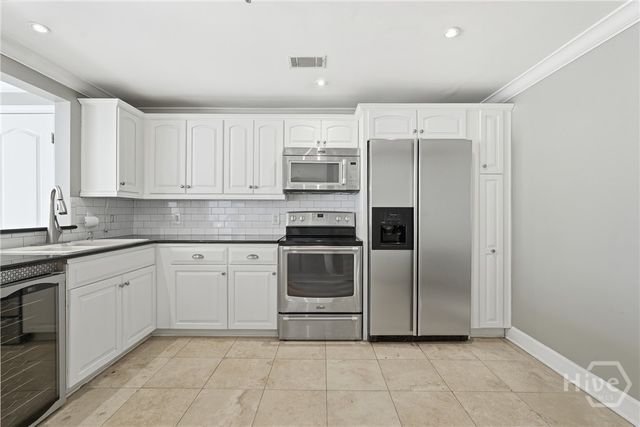 700 Wilmington Island Road 201, Savannah, GA 31410