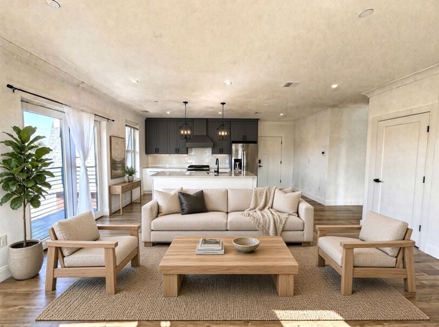 2 Neponset 8, Boston, MA 02122