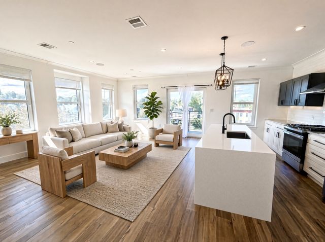 2 Neponset 8, Boston, MA 02122
