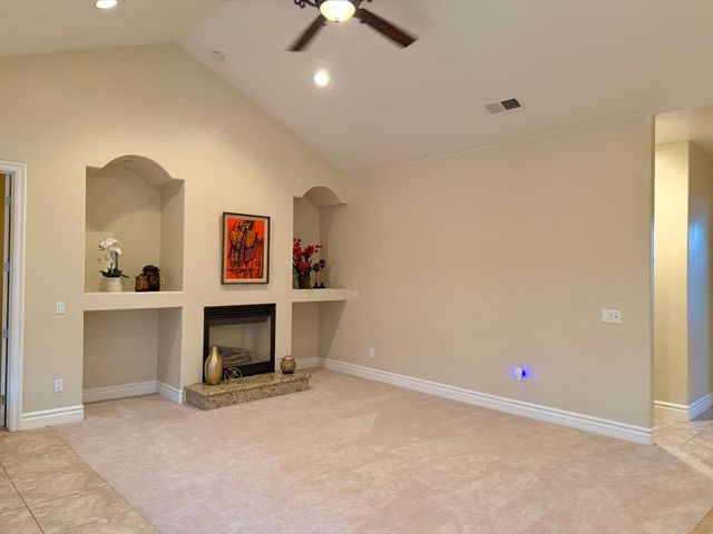 25162 Burton Way, Madera, CA 93638