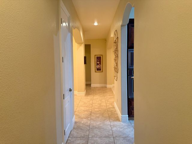 25162 Burton Way, Madera, CA 93638