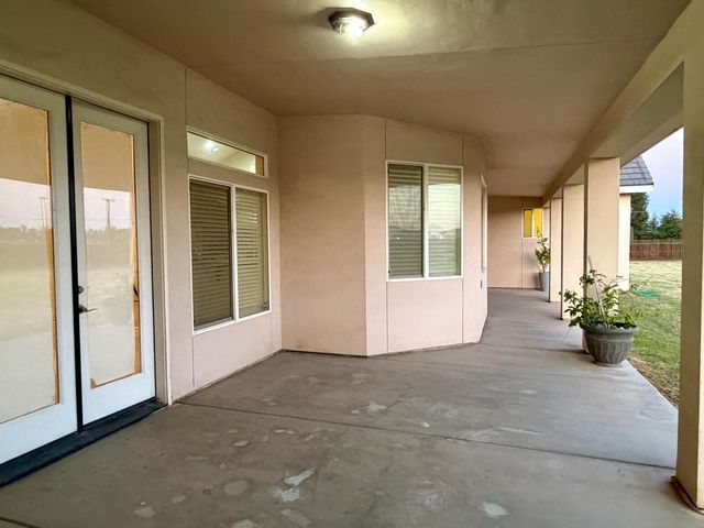 25162 Burton Way, Madera, CA 93638