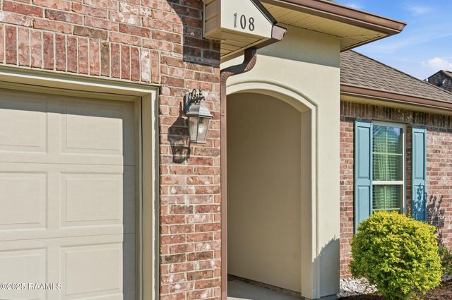 108 Caddo Court, Lafayette, LA 70506