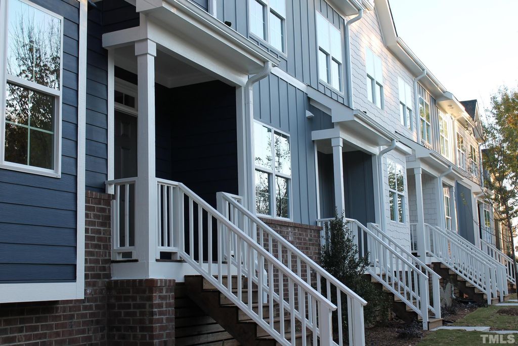 825 S Franklin Street, Wake Forest, NC 27587