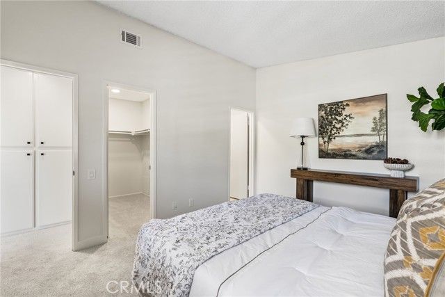 36 Sunfish 41, Irvine, CA 92604