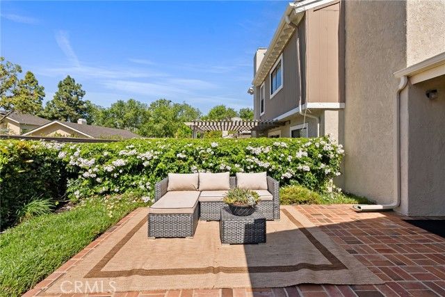 36 Sunfish 41, Irvine, CA 92604