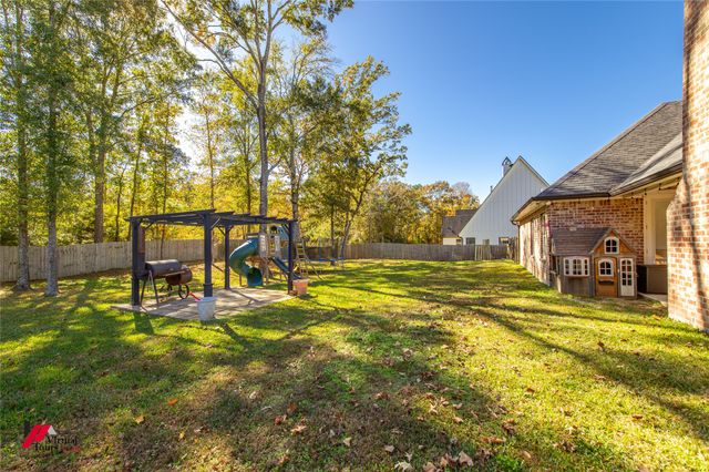 327 Ramsey Drive, Stonewall, LA 71078