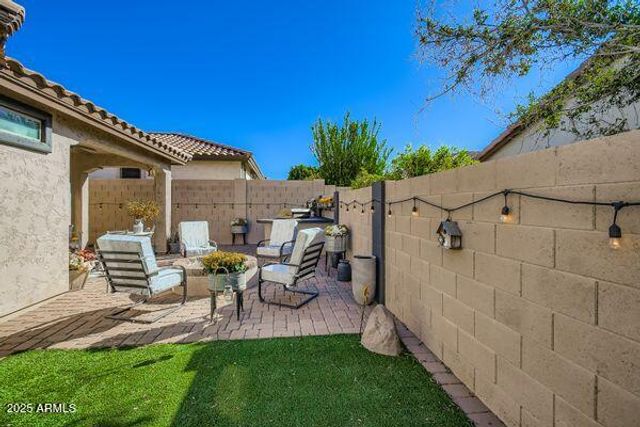 7419 W Palo Brea Lane, Peoria, AZ 85383