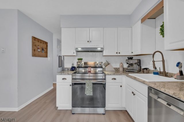 85 Wood Duck Ct, Allamuchy Twp., NJ 07840