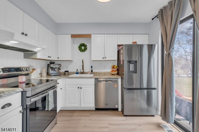 85 Wood Duck Ct, Allamuchy Twp., NJ 07840