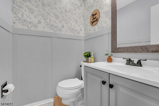 85 Wood Duck Ct, Allamuchy Twp., NJ 07840