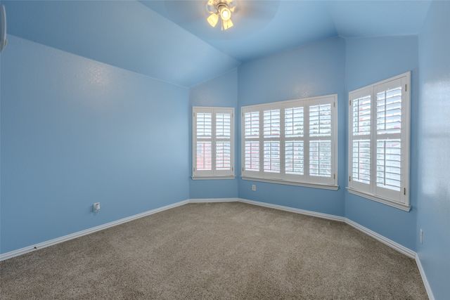 452 Richmond Street, Irving, TX 75063