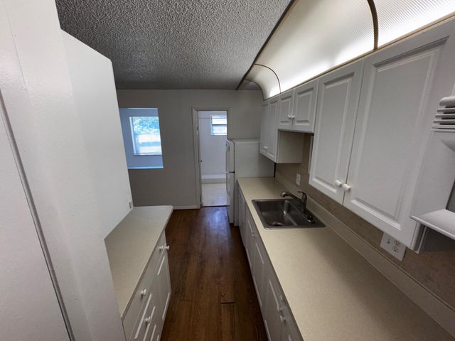 1021 SE Monterey Road 1-43, Stuart, FL 34994