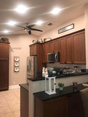 1739 NE Shoreside Circle, Wellington, FL 33414