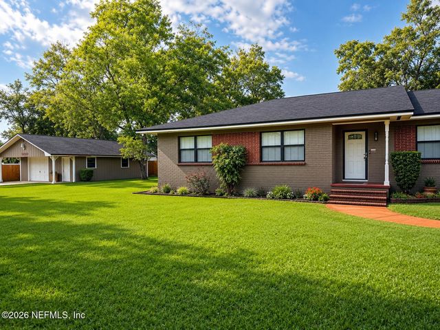 5060 CARMEL Drive, Jacksonville, FL 32244