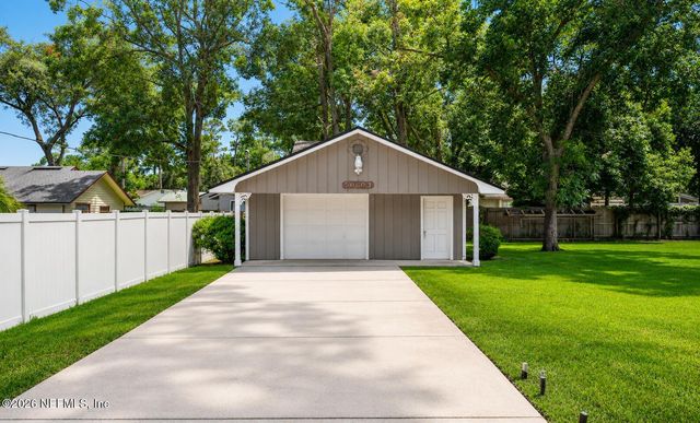 5060 CARMEL Drive, Jacksonville, FL 32244