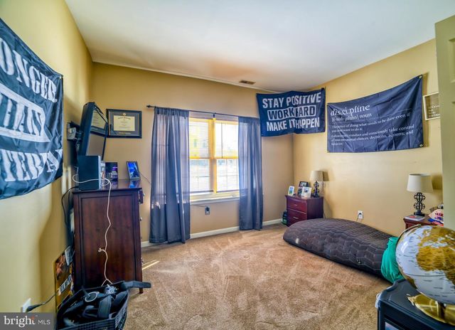 139 TRADEWINDS DR, Mount Royal, NJ 08061