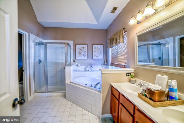 139 TRADEWINDS DR, Mount Royal, NJ 08061