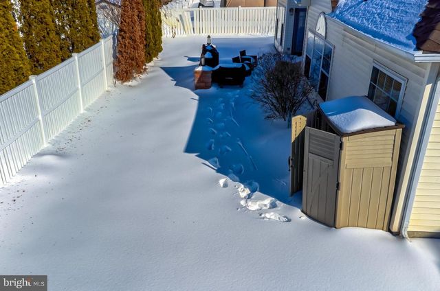 139 TRADEWINDS DR, Mount Royal, NJ 08061