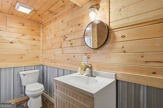 281 Line Road, Toccoa, GA 30577