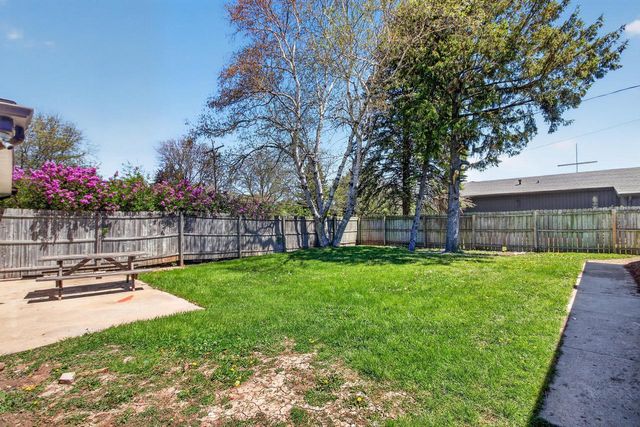 5224 LUEBBE LANE, Milwaukee, WI 53223