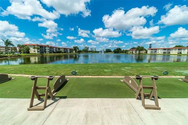 9523 S Hollybrook Lake Drive 107, Pembroke Pines, FL 33025