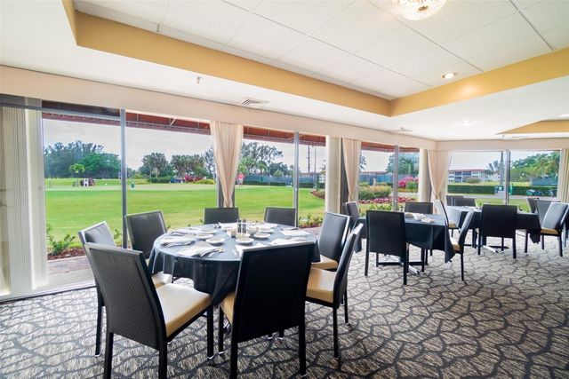 9523 S Hollybrook Lake Drive 107, Pembroke Pines, FL 33025