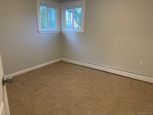 675 S Long Beach Avenue, Freeport, NY 11520