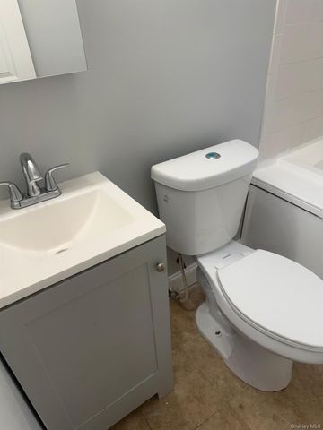 675 S Long Beach Avenue, Freeport, NY 11520