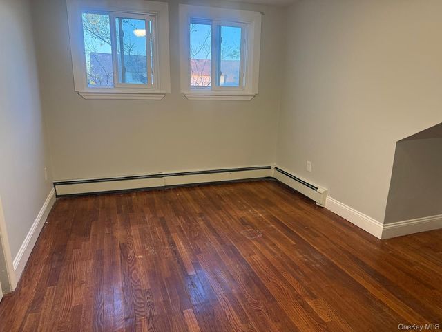 675 S Long Beach Avenue, Freeport, NY 11520