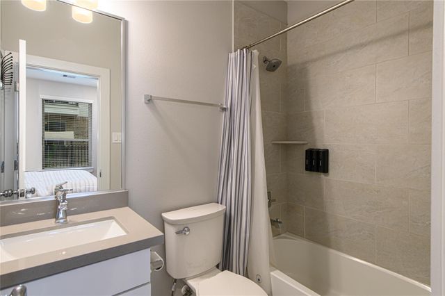 1274 N Post Oak Road B, Houston, TX 77055