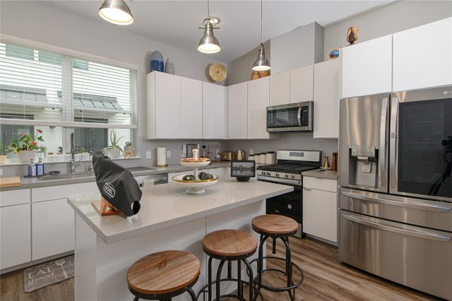 1274 N Post Oak Road B, Houston, TX 77055