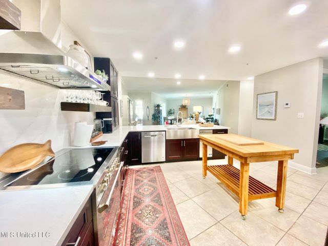 900 Village Lane, 442, Pass Christian, MS 39571