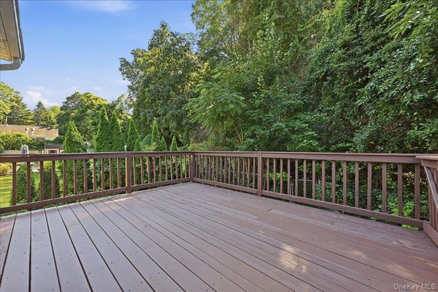 701 Park Avenue, Huntington, NY 11743