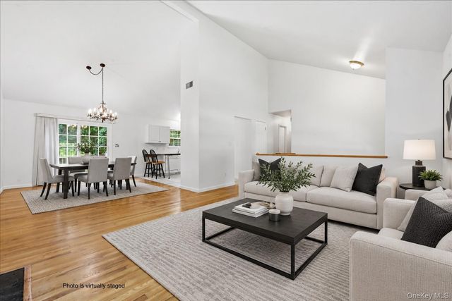 701 Park Avenue, Huntington, NY 11743