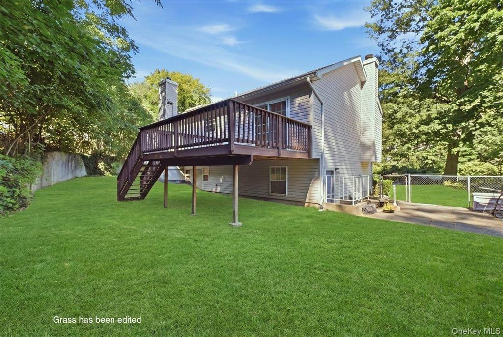 701 Park Avenue, Huntington, NY 11743 — photo 5