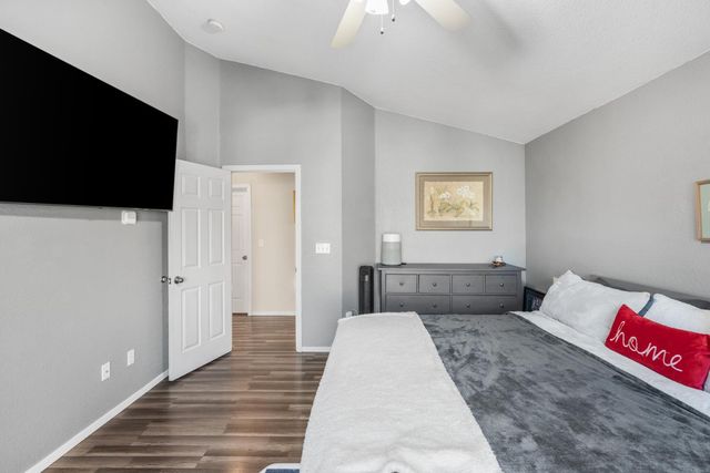 8921 Altameda Pl, Elk Grove, CA 95758