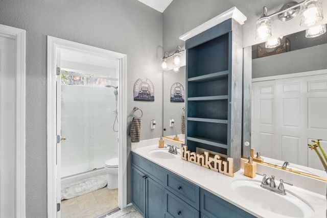 8921 Altameda Pl, Elk Grove, CA 95758