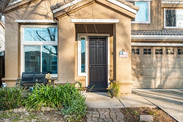 8921 Altameda Pl, Elk Grove, CA 95758
