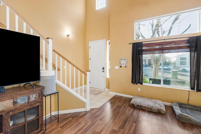 8921 Altameda Pl, Elk Grove, CA 95758