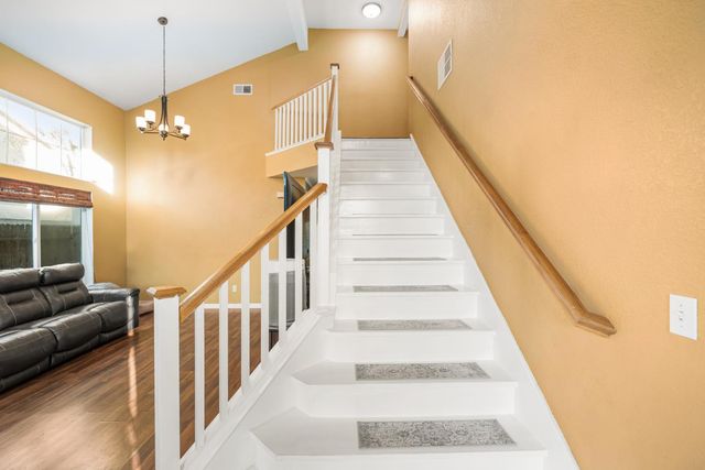 8921 Altameda Pl, Elk Grove, CA 95758