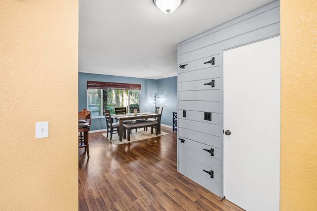 8921 Altameda Pl, Elk Grove, CA 95758