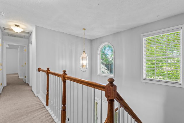 820 White Wood Flat, Lexington, KY 40511