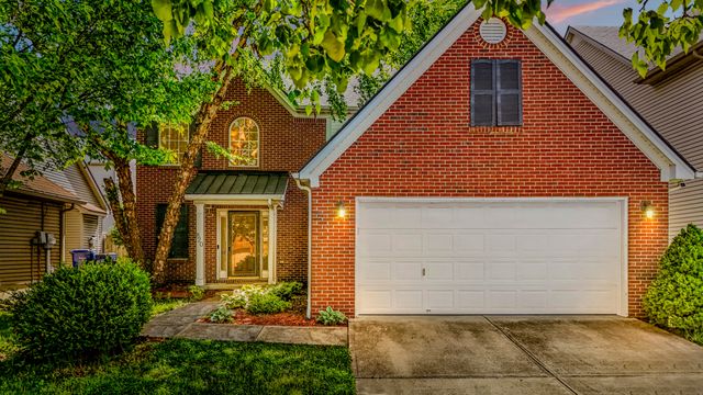 820 White Wood Flat, Lexington, KY 40511